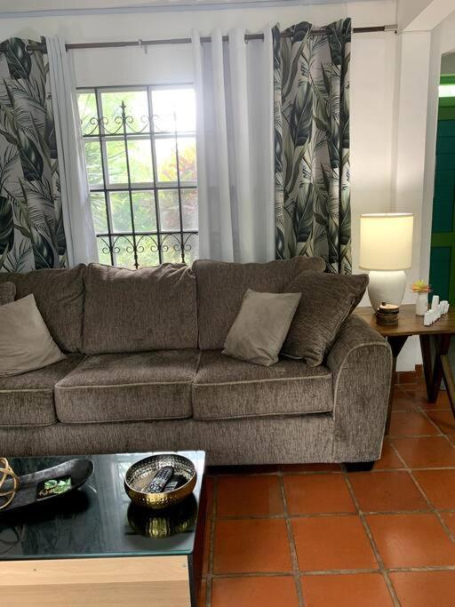 Reefside Villa Crown Point Esterno foto