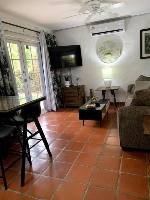 Reefside Villa Crown Point Esterno foto