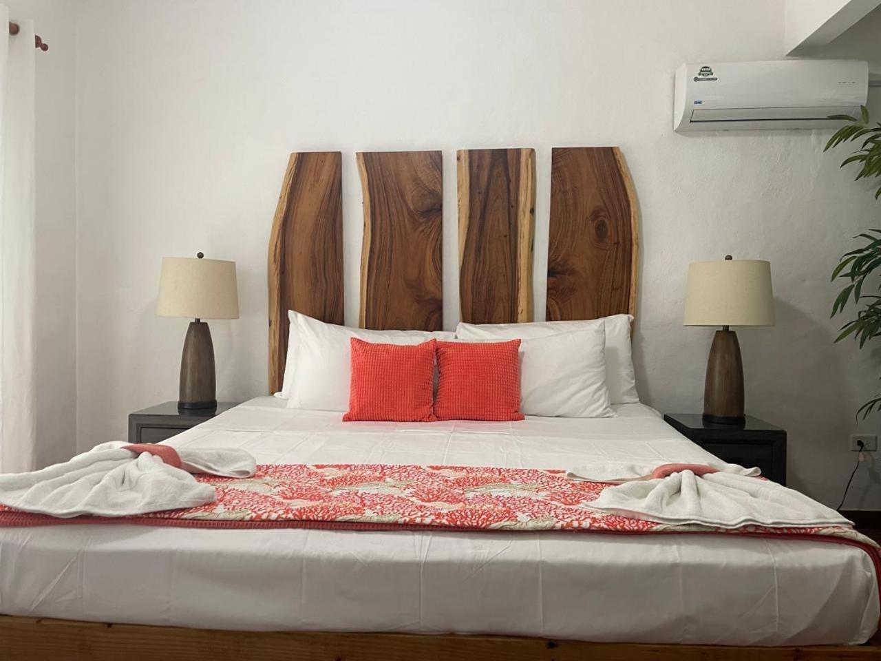 Reefside Villa Crown Point Esterno foto